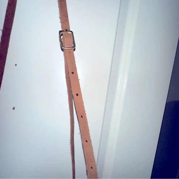 🌟BOGO 50% off🌟 Woman Leather cow hide Handbag made in USA - Picture 7 of 10